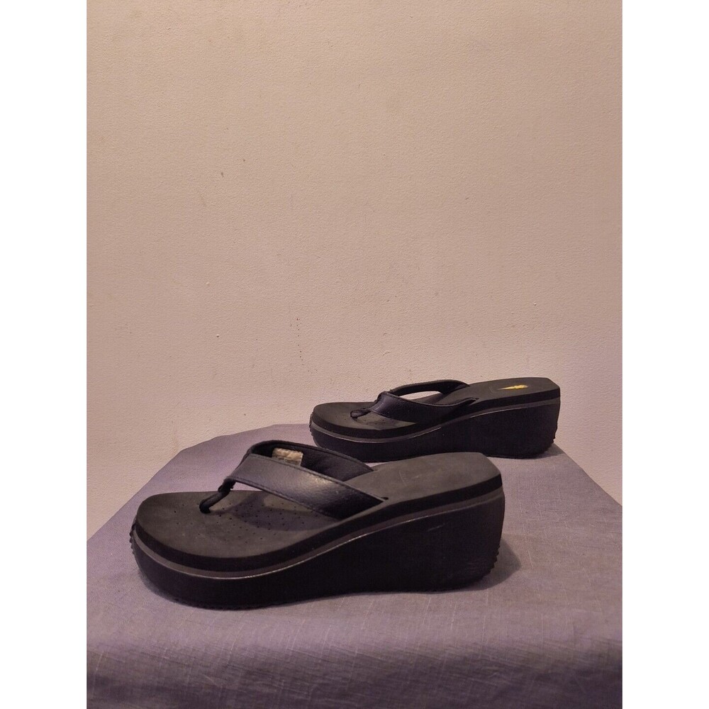 Volatile Sandals Womens Size 10 Black Leather Frappachino Platform Thong Shoes